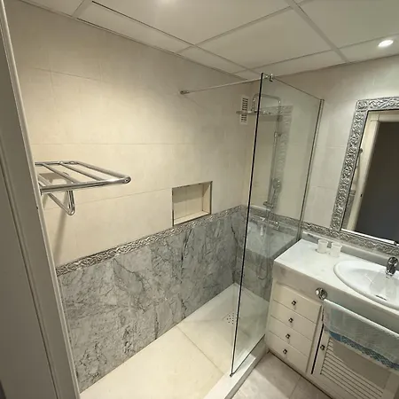 Modern 2 Bedroom - Hacienda Del Sol Estepona