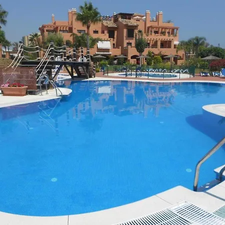 Modern 2 Bedroom - Hacienda Del Sol Apartment